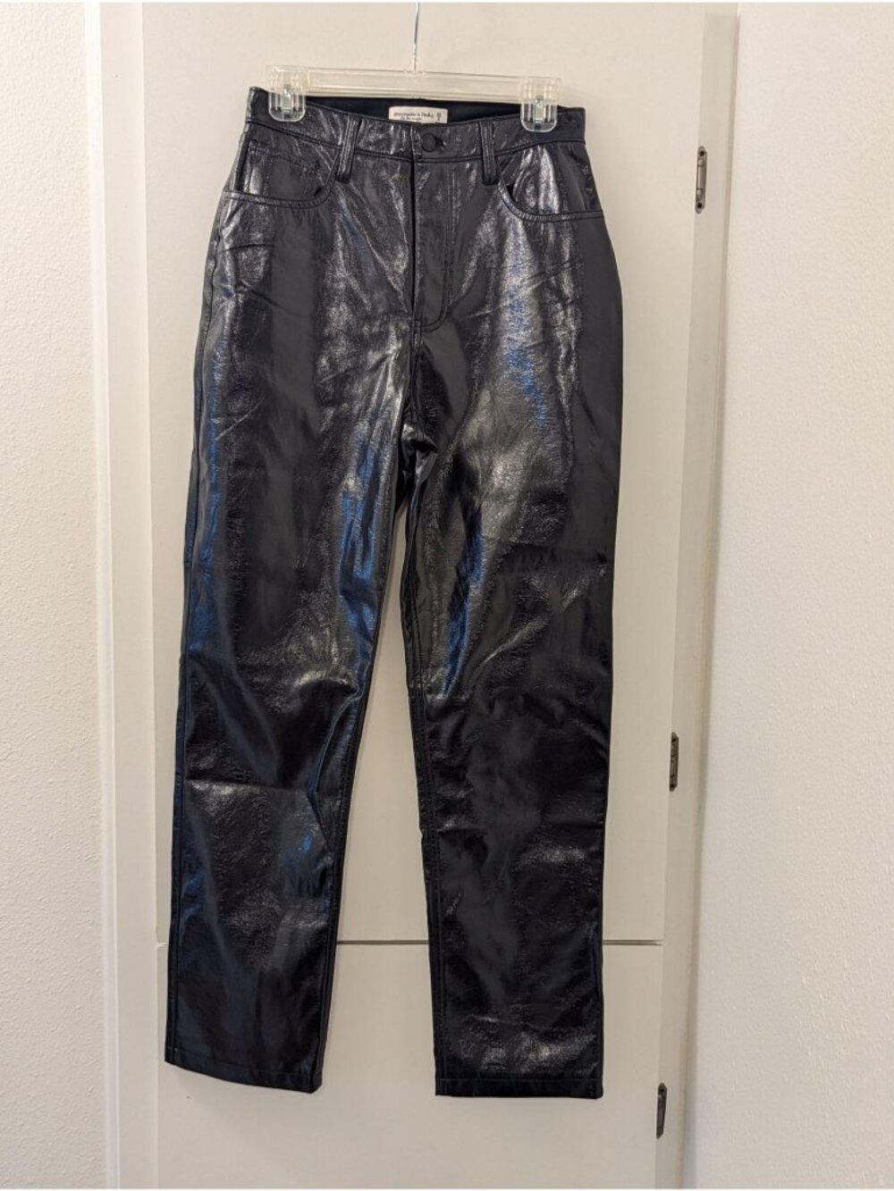 Abercrombie & Fitch Black Faux Leather Pants Ultra High Rise 90s Straight Size 6